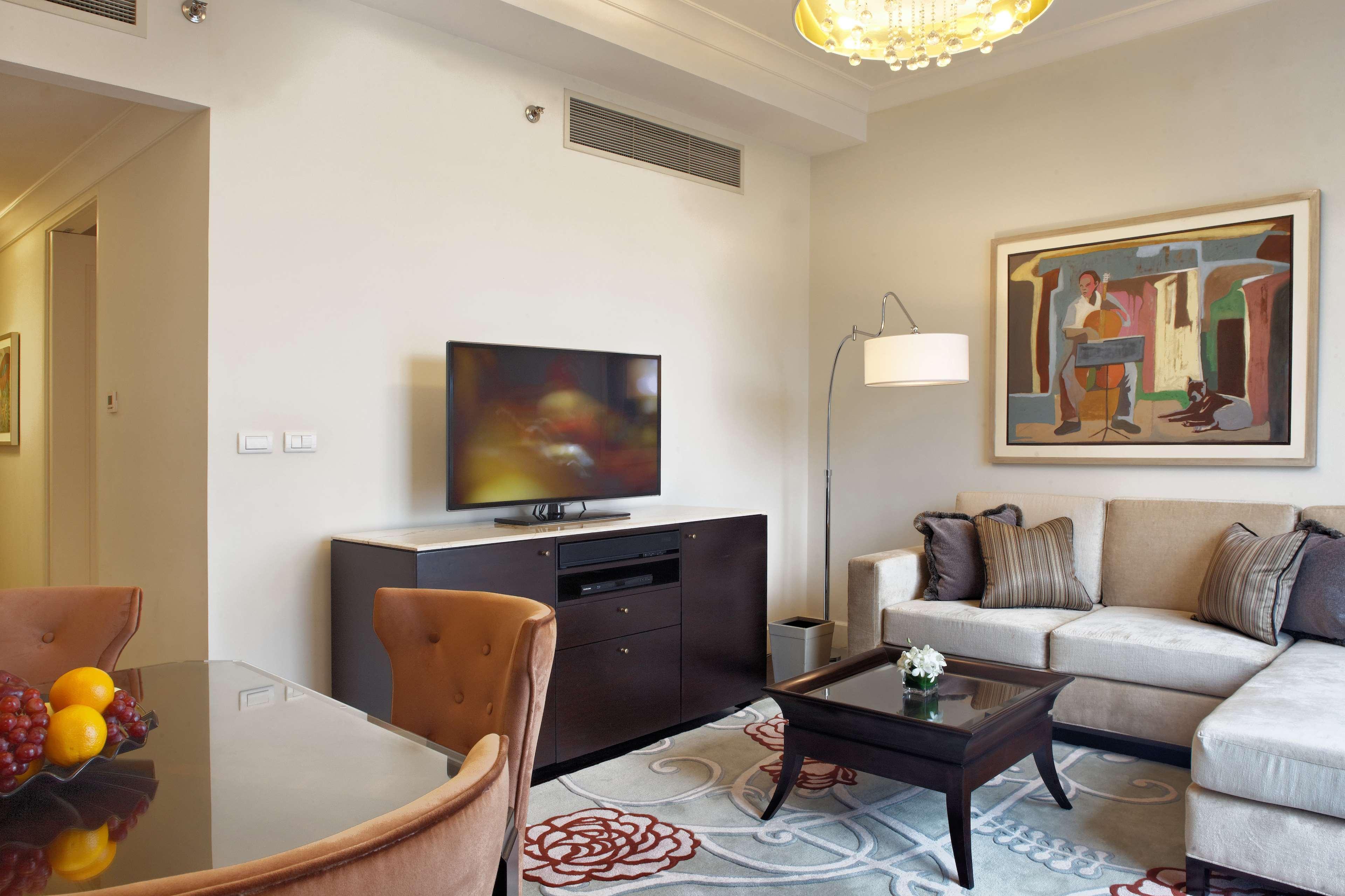 Hotel Raffles Makati Makati City Zewnętrze zdjęcie