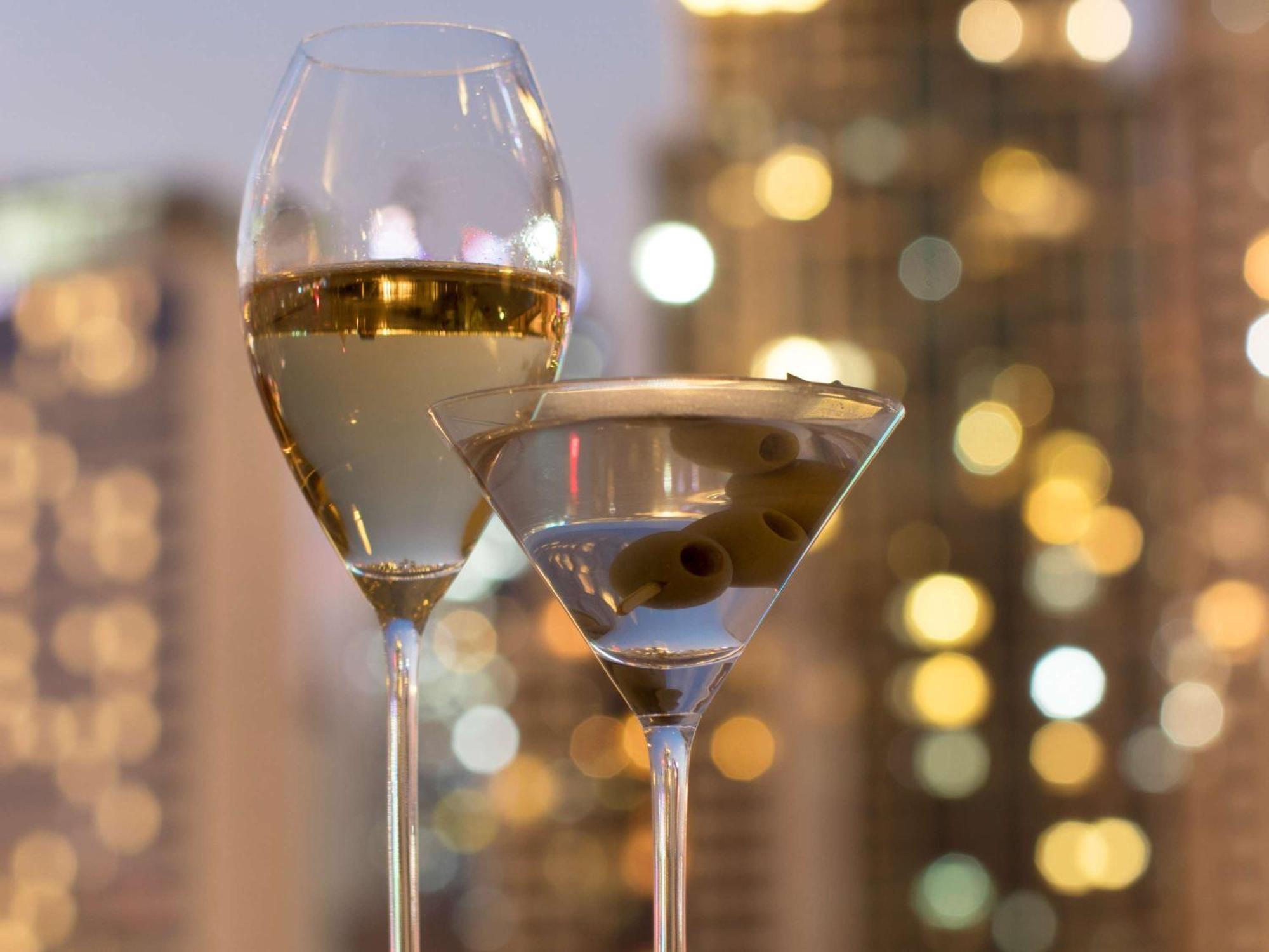 Hotel Raffles Makati Makati City Zewnętrze zdjęcie